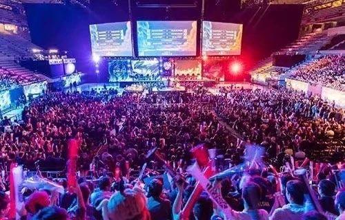 崭露头角 崭露头角