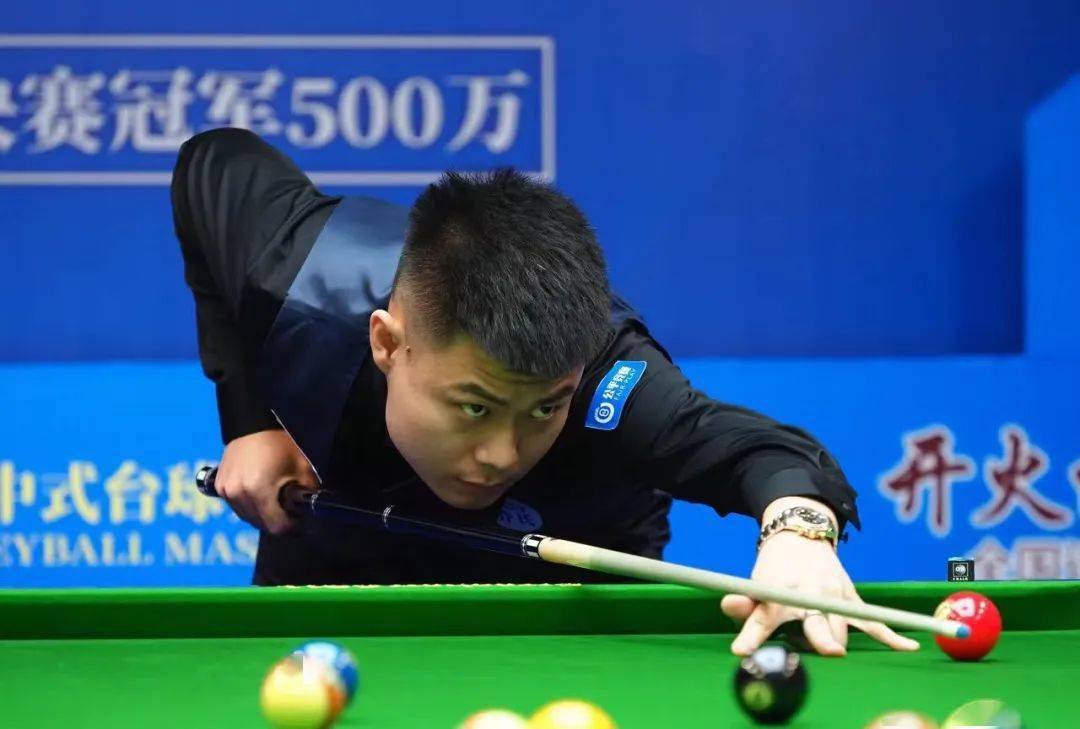 进攻体系更 进攻体系更