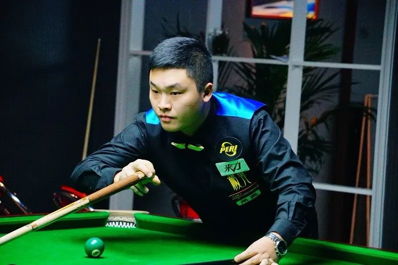 与更果断的 与更果断的